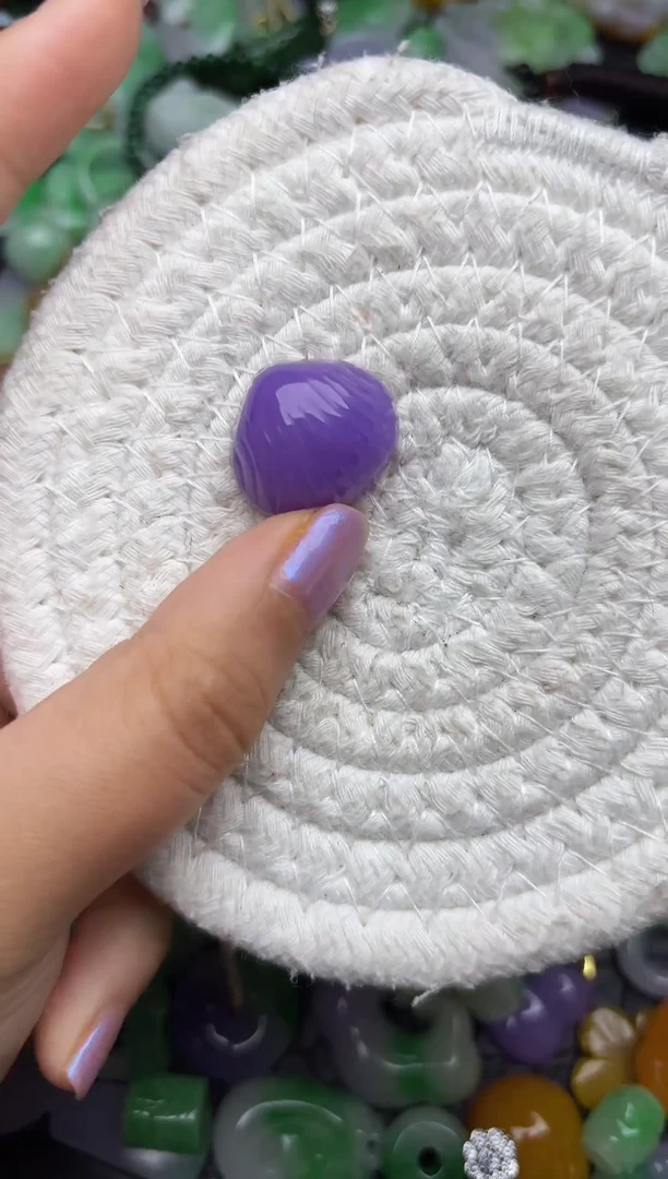颈饰未镶嵌翡翠缅甸翡翠吊坠