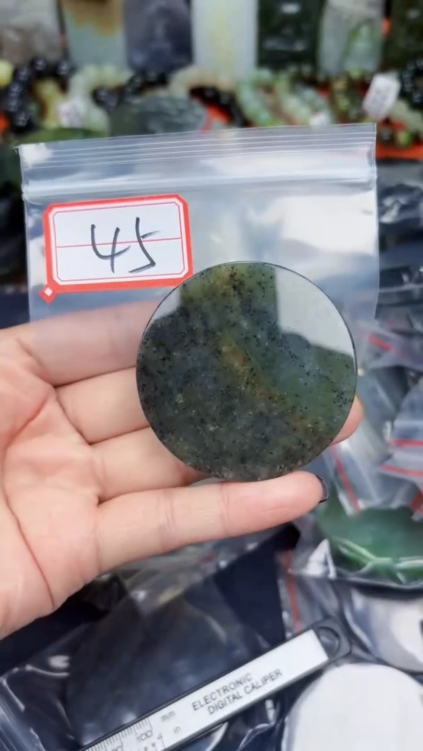 颈饰未镶嵌和田玉和田玉