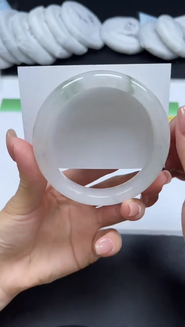 未镶嵌手镯石英质玉0130-5960