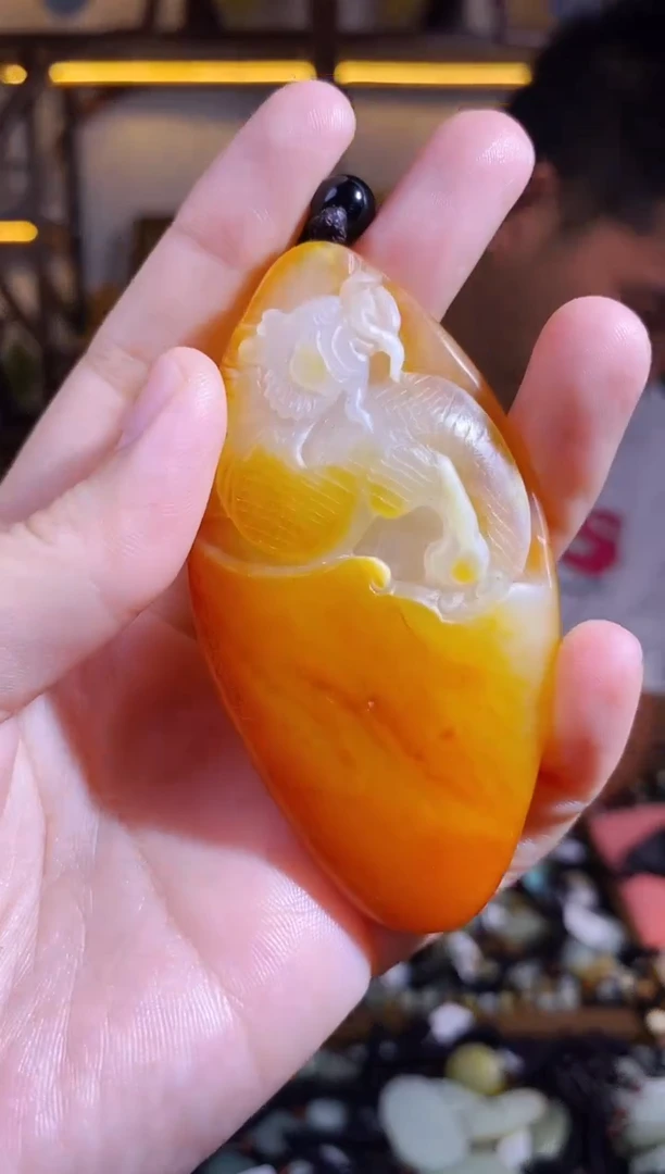 和田玉未镶嵌颈饰1