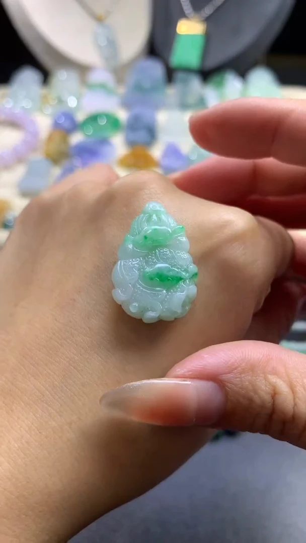 【闪购商品】定制翡翠未镶嵌翡翠