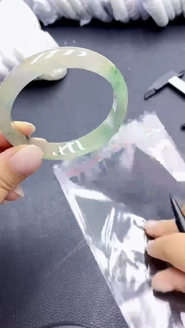 高冰透美人手镯 所见即所得75