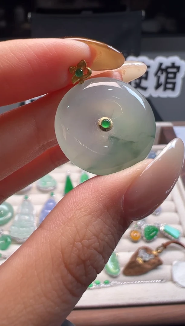 吊坠(不含链)18K金镶嵌翡翠缅甸珠宝严选