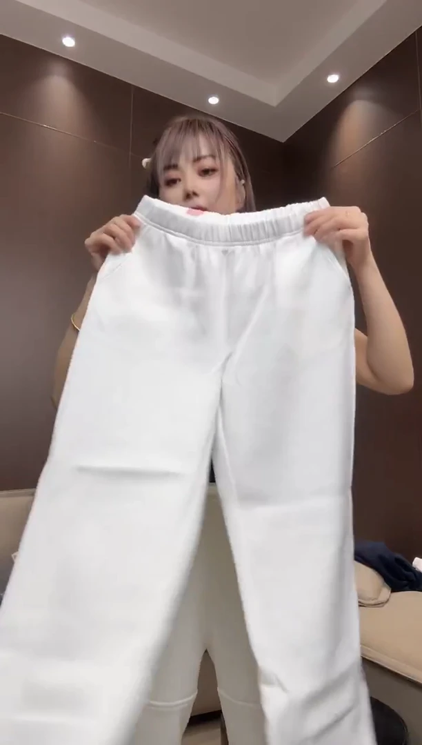 白色烟筒裤L码120