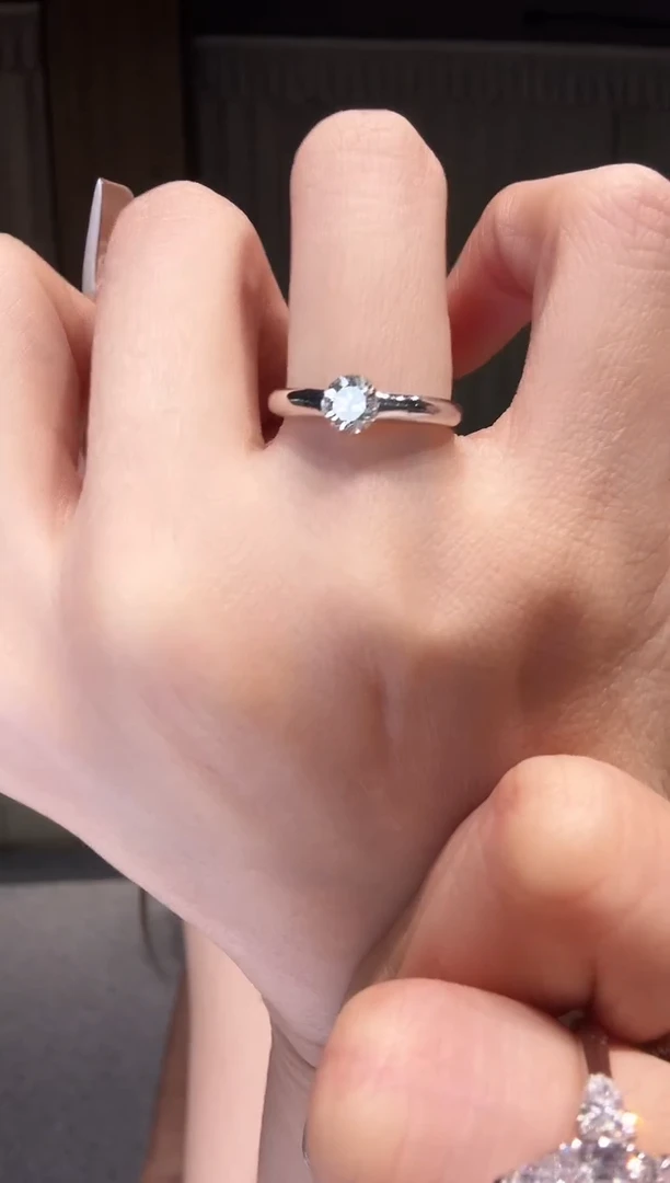 铂Pt950镶嵌戒指钻石50分胖胖  AY0406-PT-