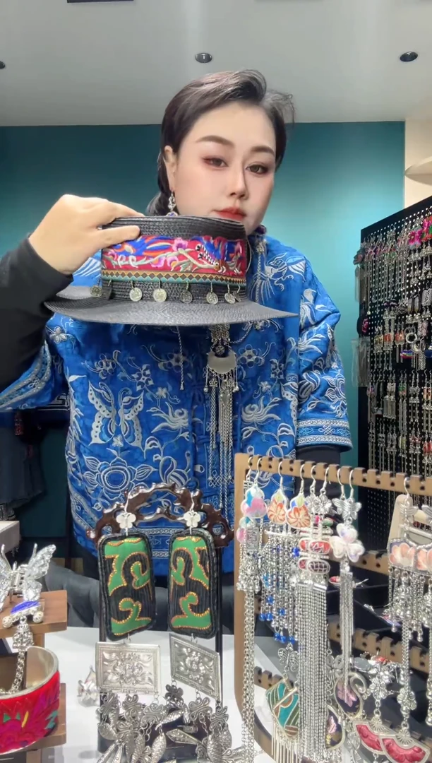 【闪购商品】刺绣纯手工苗绣非遗帽子