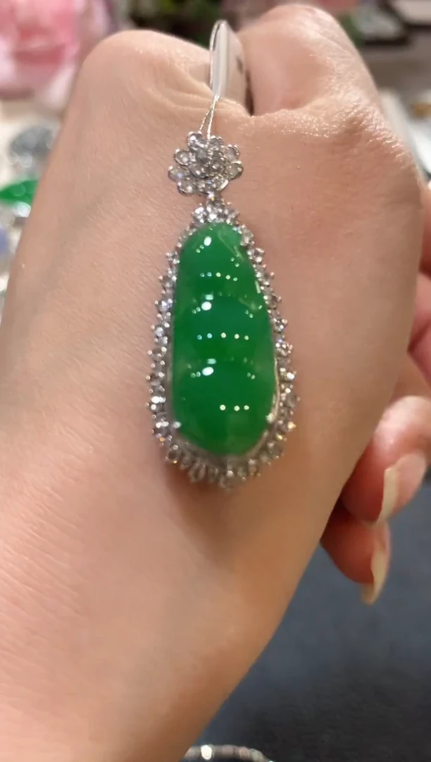 吊坠(不含链)18K金镶嵌翡翠n32