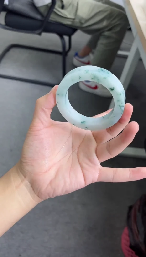 未镶嵌手镯定制翡翠安*丝手镯