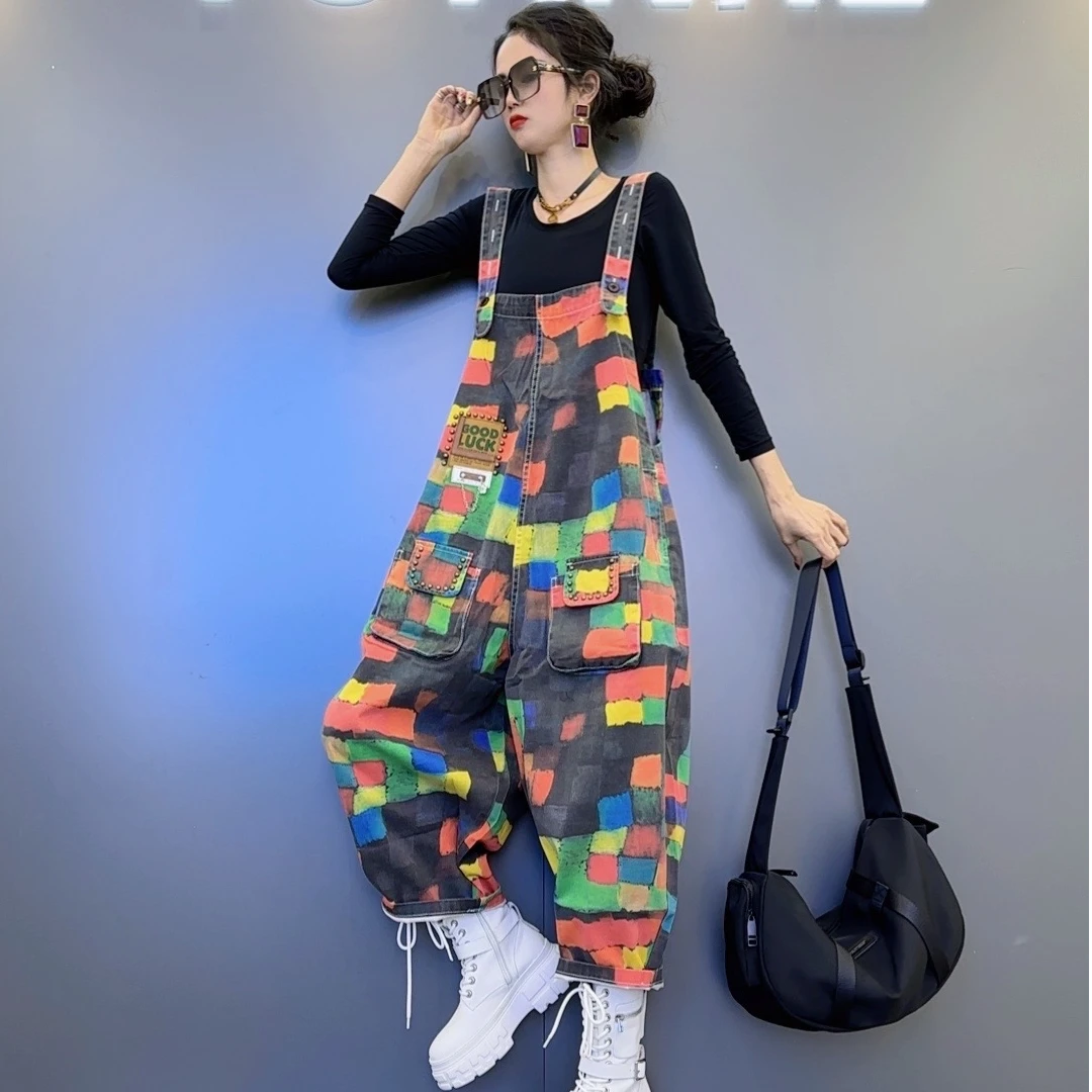 早春款均码休闲定制花料牛仔三色重工铆钉图标装饰背带裤