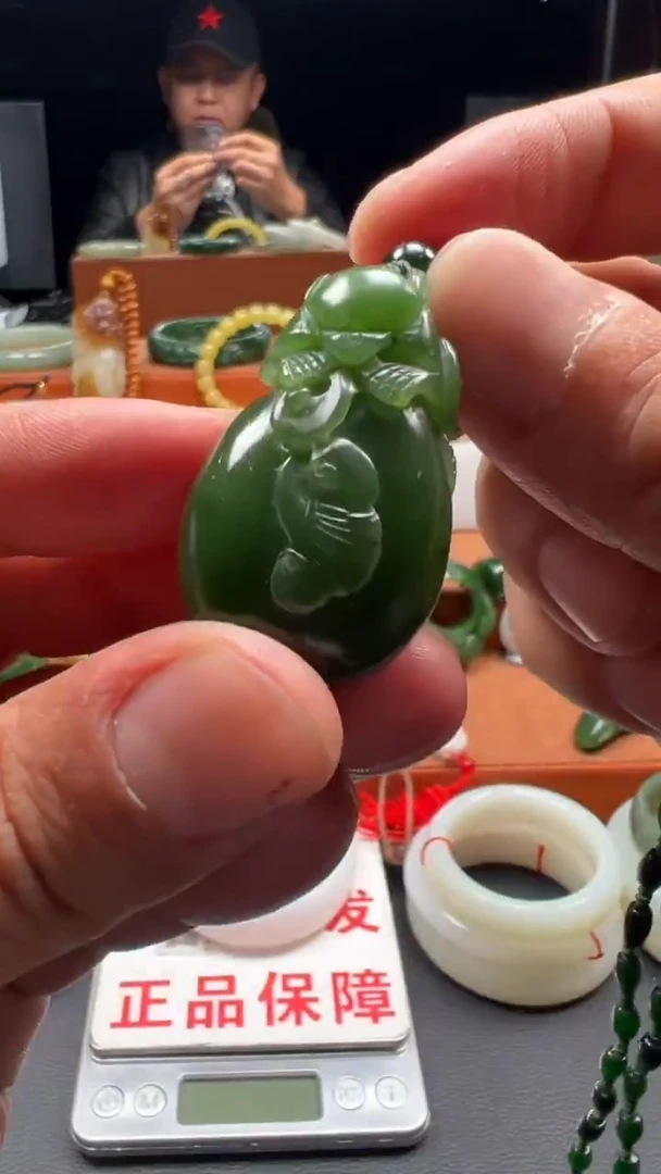 颈饰未镶嵌和田玉和田玉吊坠