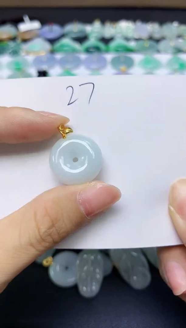 翡翠未镶嵌颈饰 天然缅甸翡翠A货