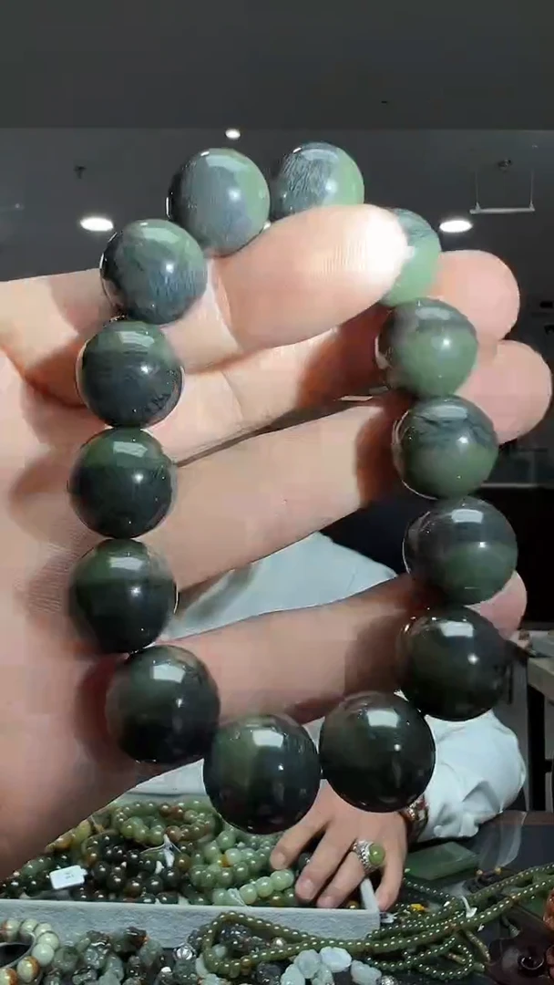 未镶嵌手链透闪石质玉多样性发货其中发一