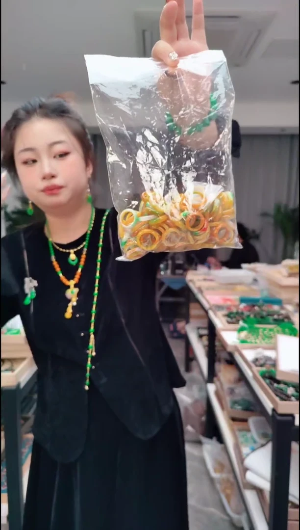 颈饰未镶嵌翡翠1704戒圈