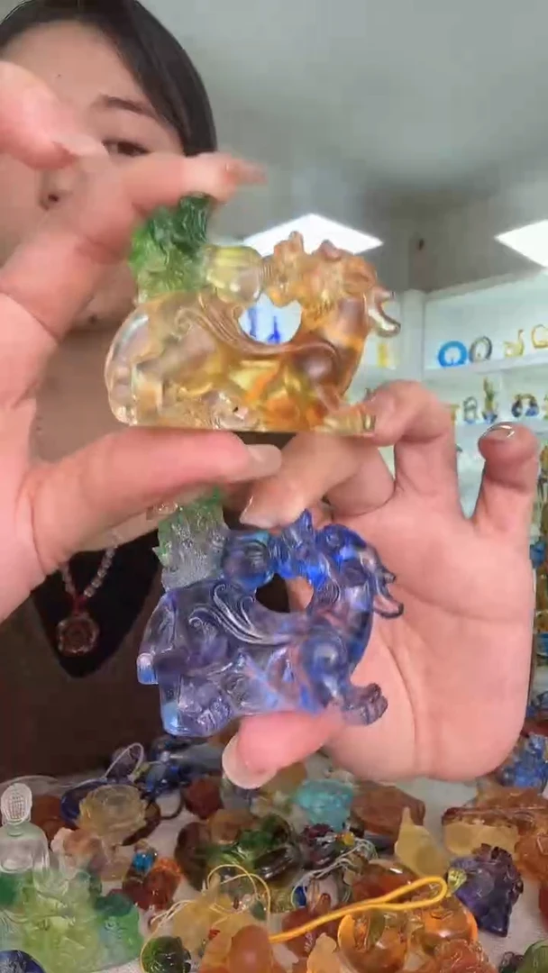 手工艺品琉璃黄色+蓝紫貔貅