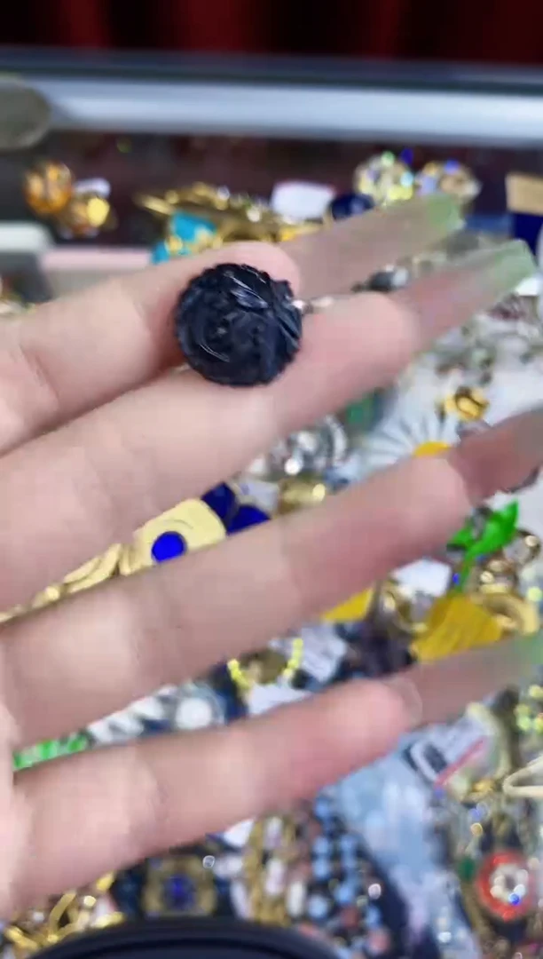 合金琉璃楚楚中古珠宝甄选不退换