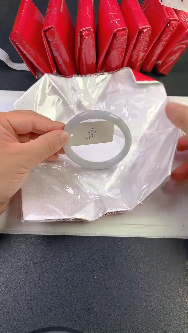 未镶嵌手镯翡翠146