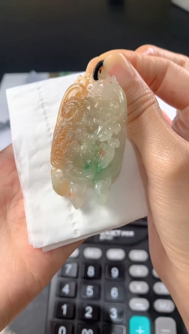 未镶嵌定制翡翠B***a毛货抛光