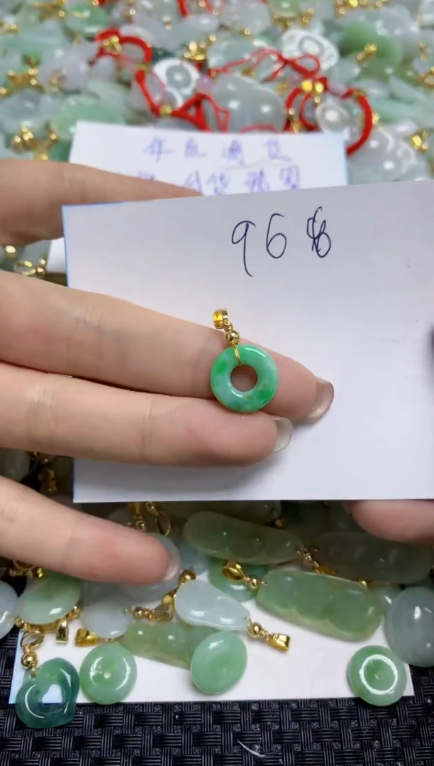 【闪购商品】翡翠颈饰合金天然A货翡翠