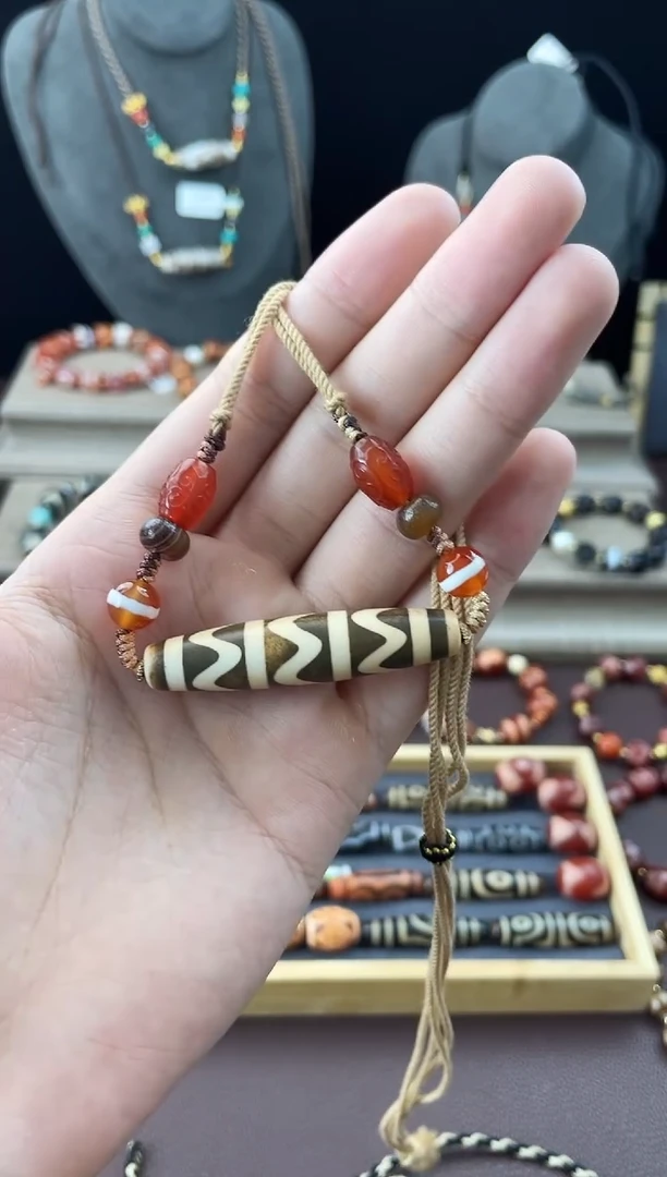 玛瑙/玉髓颈饰未镶嵌三水纹锁骨链