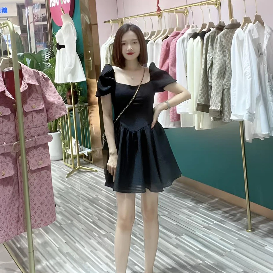 902韩版时尚黑连衣裙