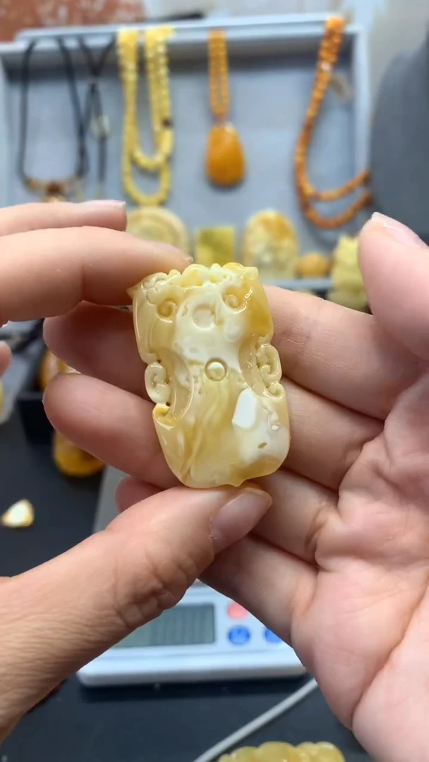 【闪购商品】琥珀珠宝奇石未镶嵌379
