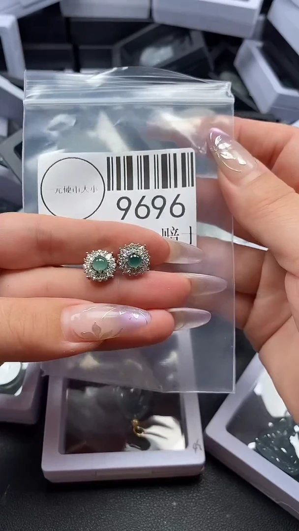 吊坠(不含链)未镶嵌翡翠9696