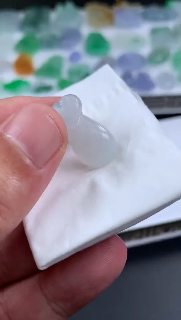 【闪购商品】定制翡翠未镶嵌翡翠