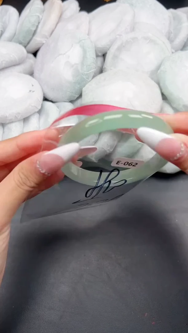 精品手镯，一物一拍E-062