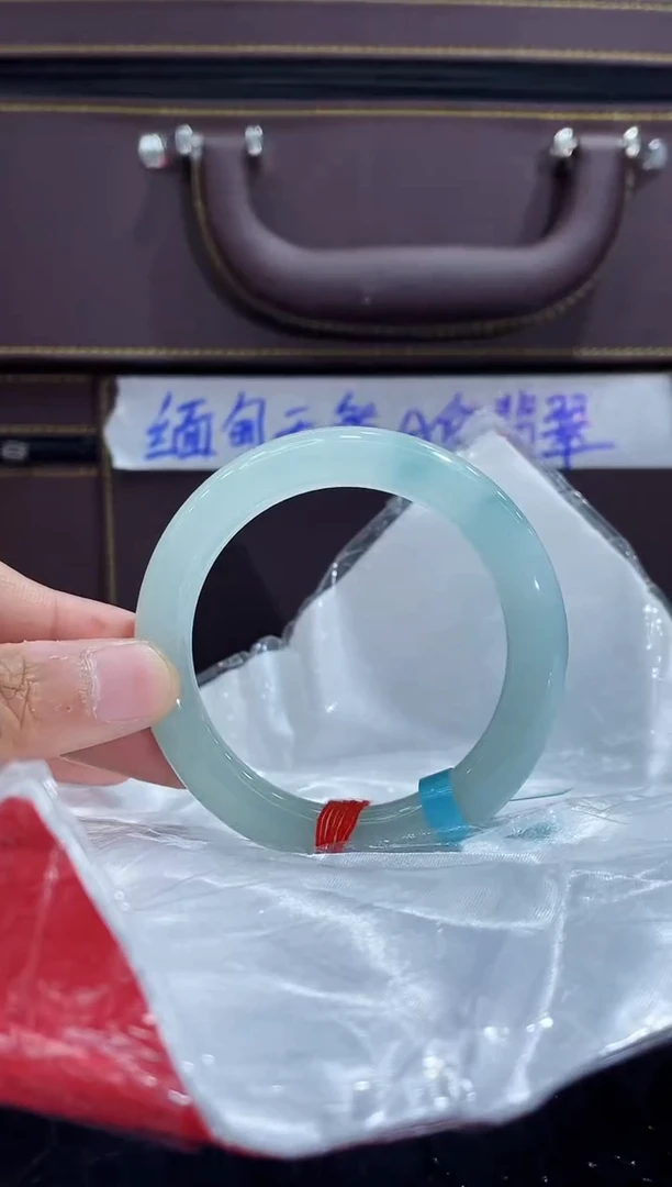 未镶嵌手镯翡翠2