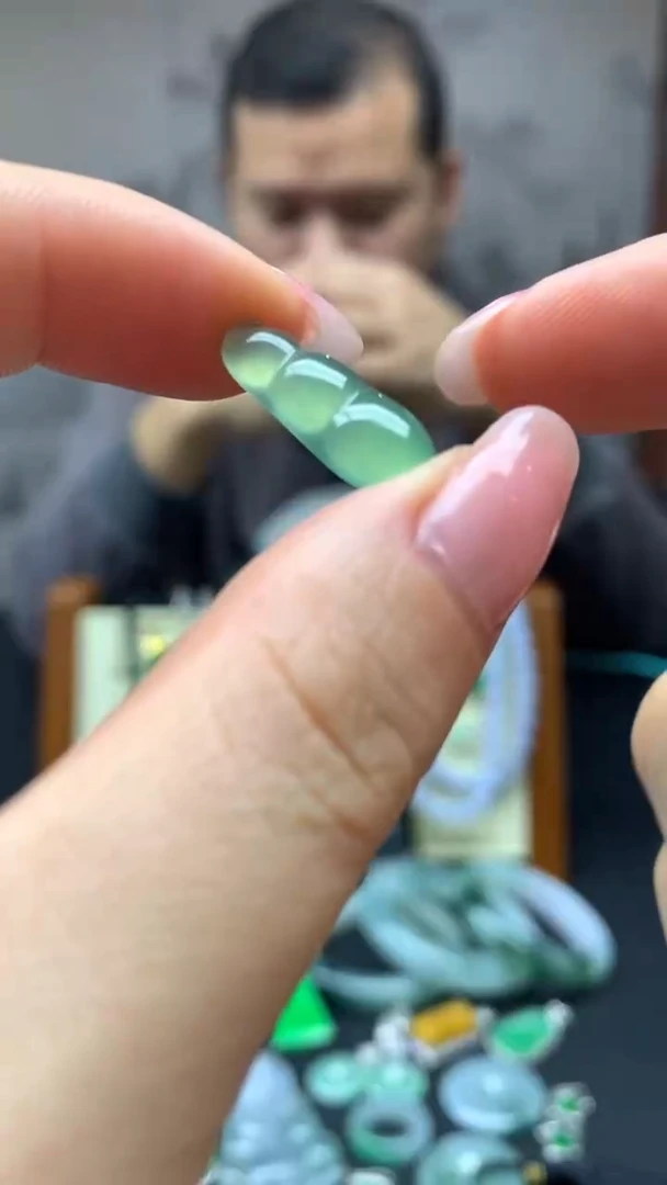 【闪购商品】翡翠颈饰未镶嵌5-天然翡翠