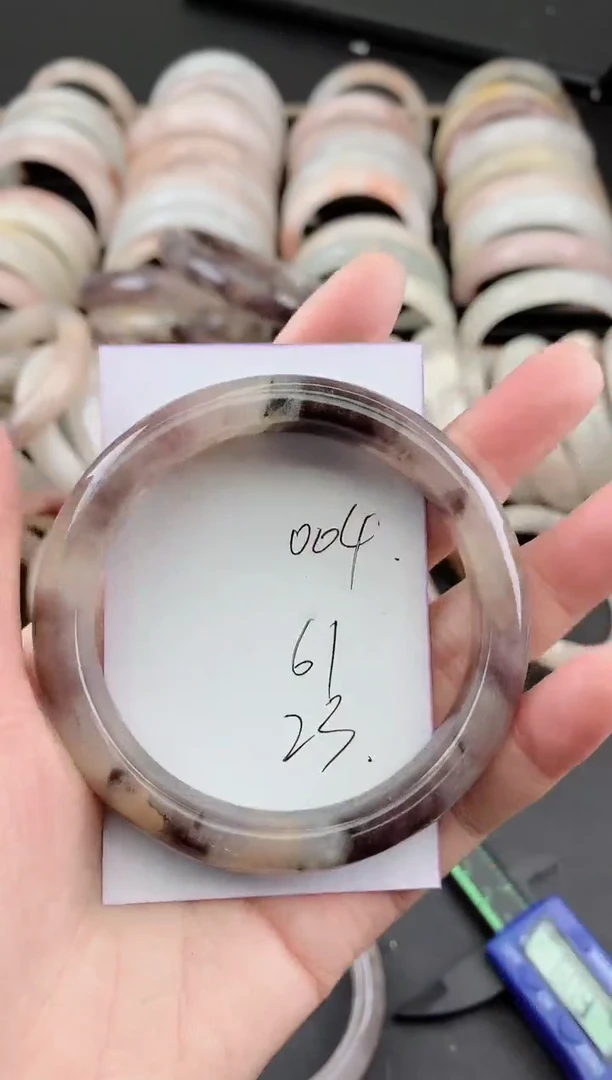 未镶嵌手镯石英质玉（金丝玉）004