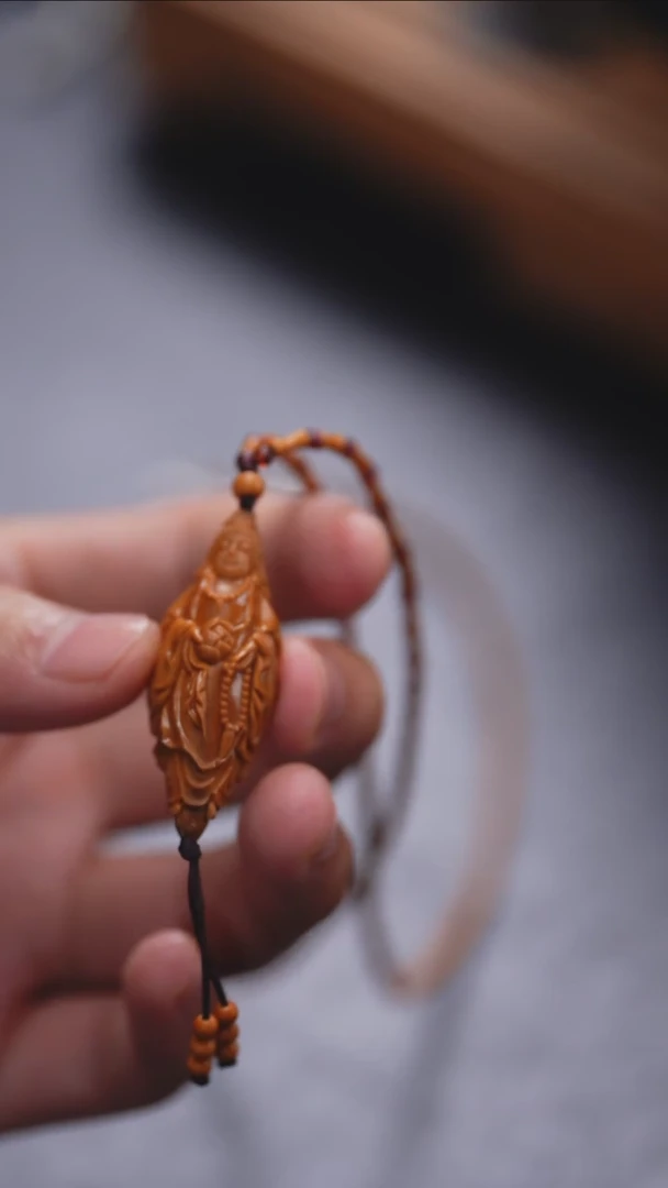 【闪购商品】橄榄核吊坠更厉害