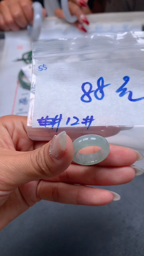 【闪购商品】定制翡翠未镶嵌毛货抛光+55号戒圈12#88元