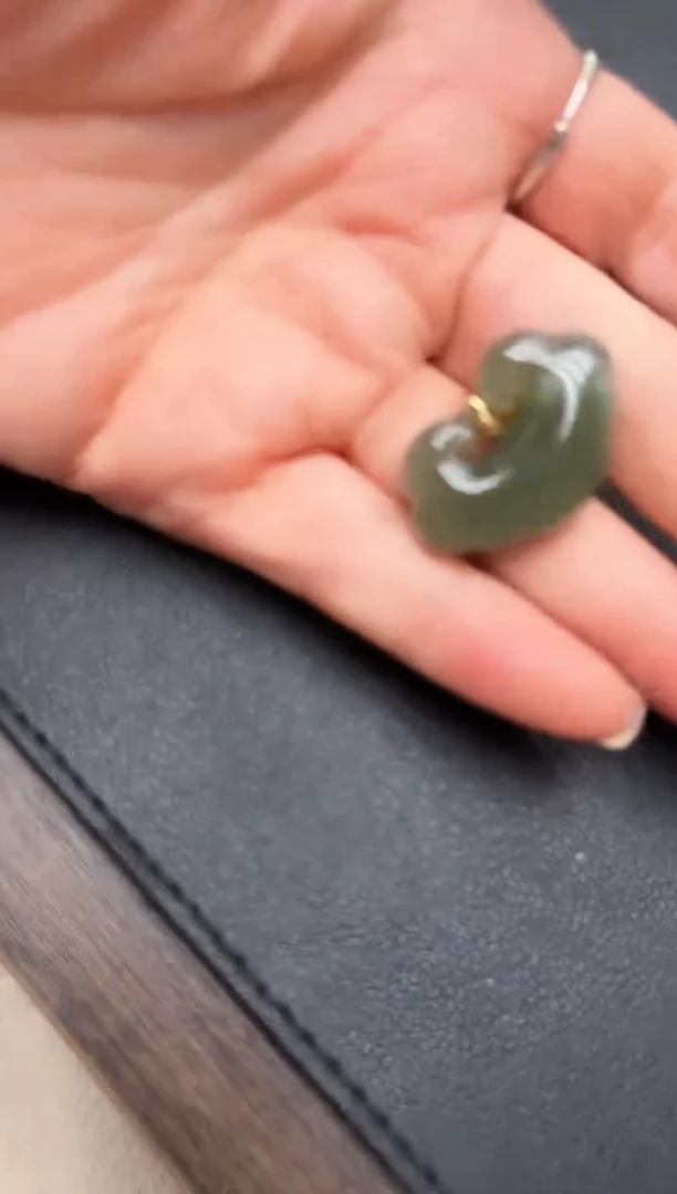 和田玉未镶嵌吊坠(不含链)A-3微瑕