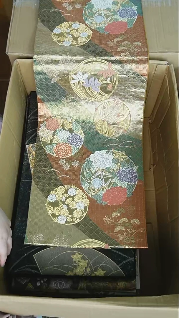 织绣116 六通彩金团花
