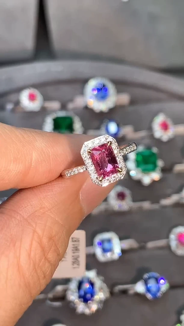 戒指彩色蓝宝石18K金镶嵌【闪购】1.28ct/七天鉴赏