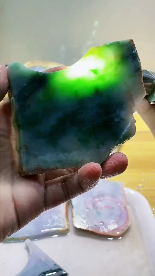 翡翠未镶嵌颈饰0蒙0翡翠珠宝208