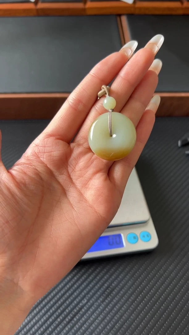 吊坠(赠链)未镶嵌和田玉你****好若羌微色差