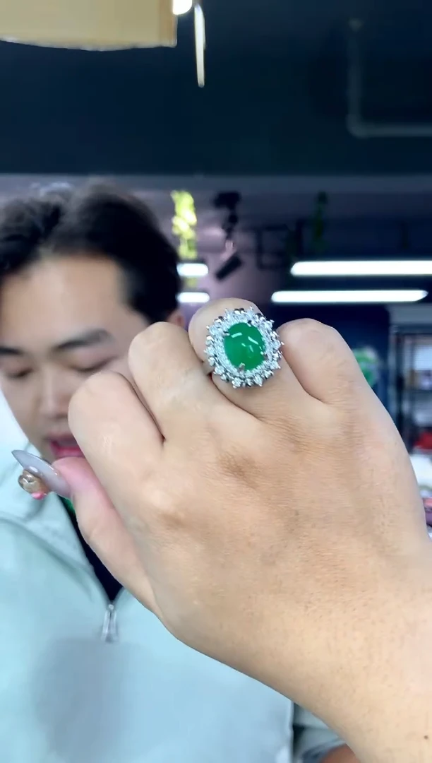 未镶嵌戒指翡翠多样性发其一颜色微差
