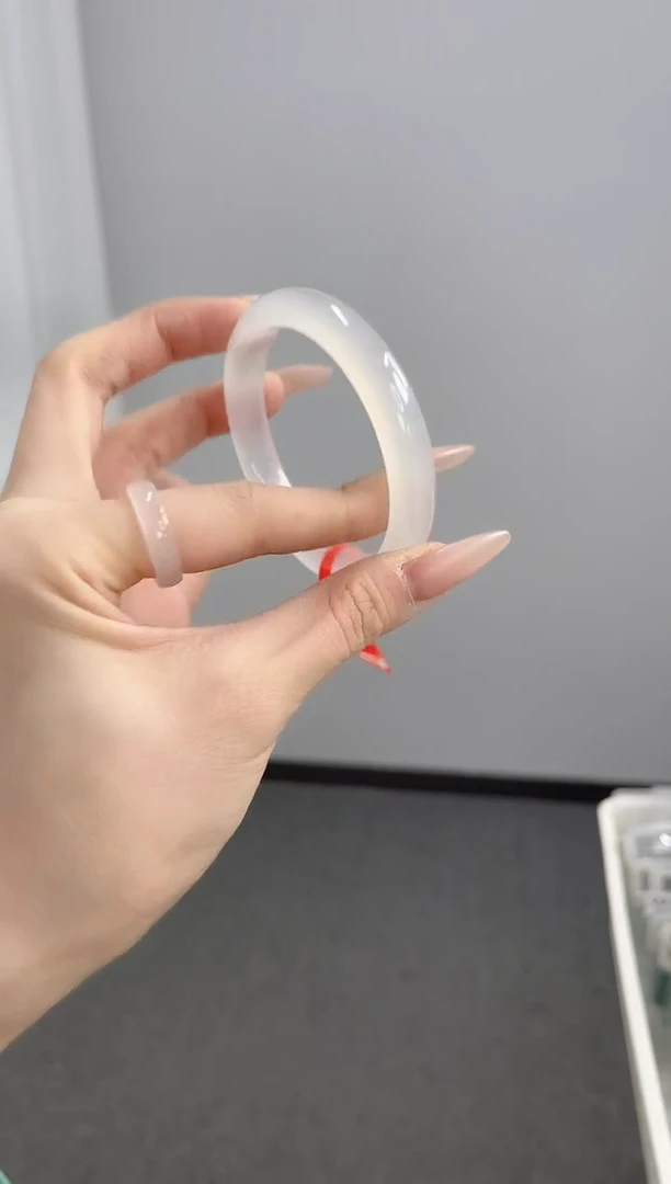 【闪购商品】玛瑙/玉髓手镯未镶嵌50-60下单备注圈口