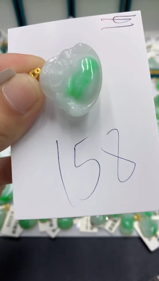 【闪购商品】翡翠颈饰18K金镶嵌翡翠