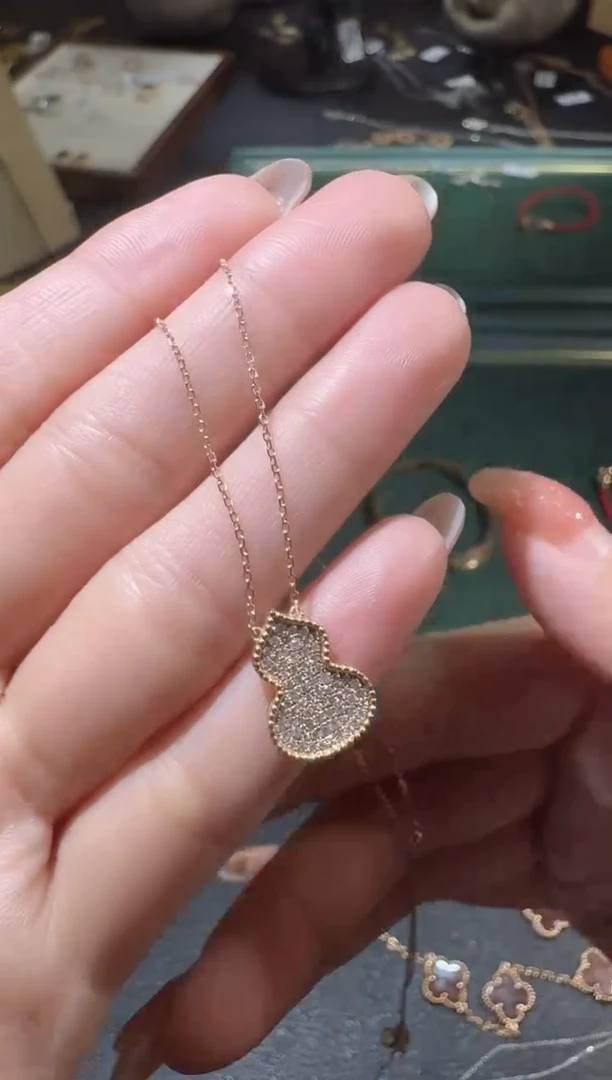 【闪购商品】钻石套链18K金镶嵌玫瑰金葫芦套链XNF