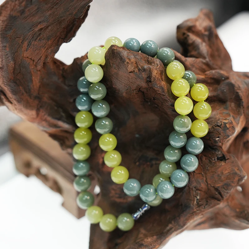 lot24 和田玉若羌三色串珠/QG51219-183763 保利山东