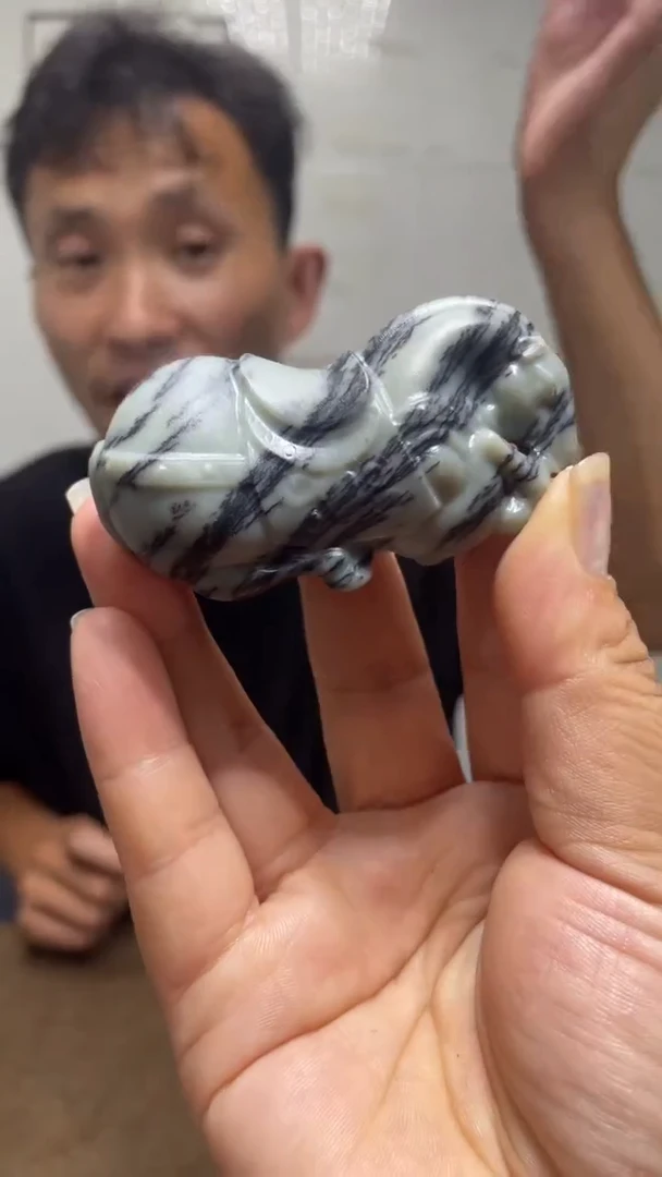 和田玉未镶嵌把件1