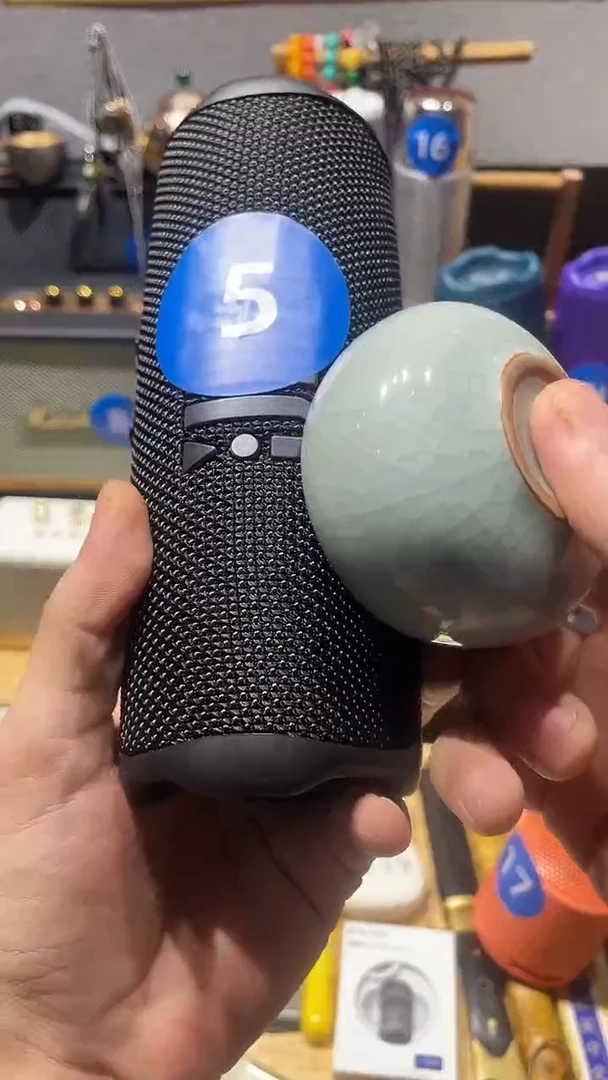 瓷片闪购商品 如图所示