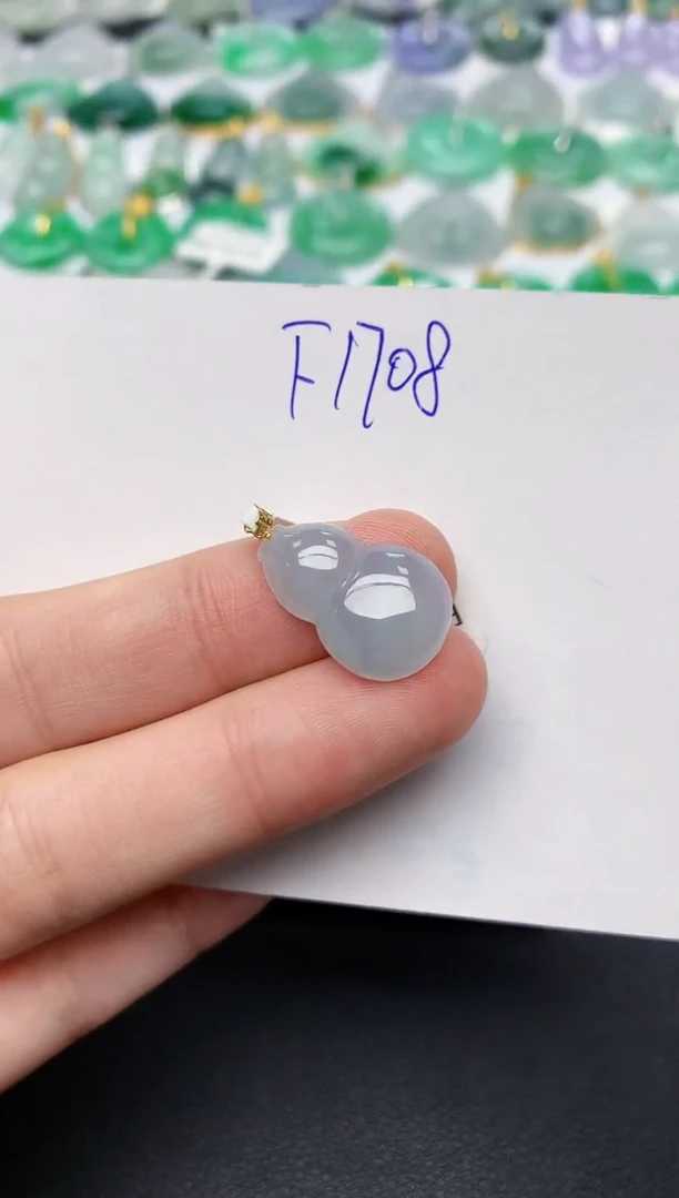 颈饰18K金镶嵌翡翠天然缅甸A货翡翠百元以上9元证书费自理