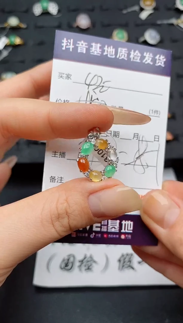 翡翠银S925镶嵌颈饰.............
