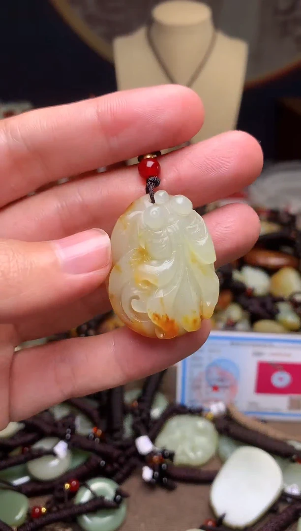 颈饰未镶嵌和田玉新疆料青海料清水和田玉吊坠