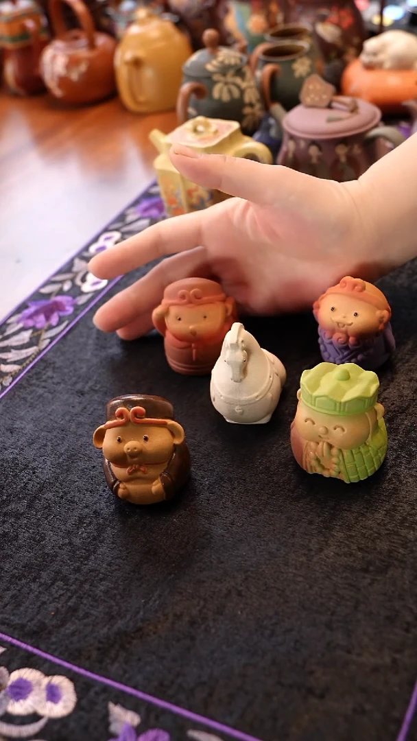 茶壶紫砂师徒五人