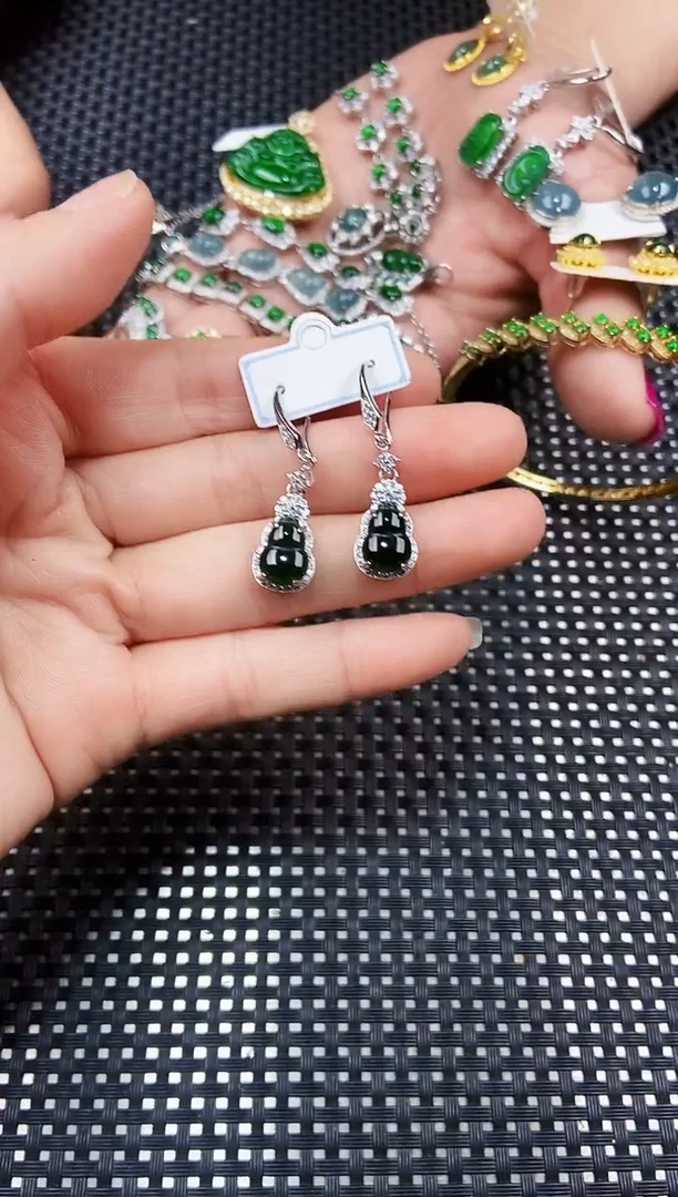 【闪购商品】翡翠耳饰未镶嵌11111111